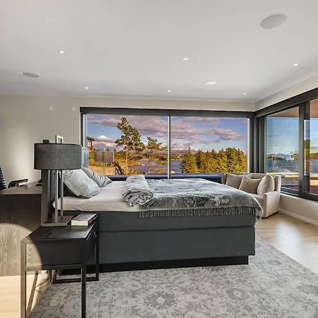 بيت للعطل Unique By The Norwegian Coast. Private Lokoy