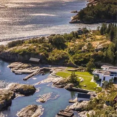 Unique By The Norwegian Coast. Private Holiday home